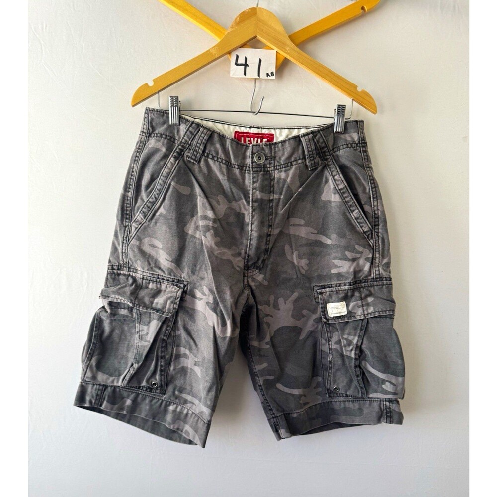 Levi’s Men’s Gray Camo Cargo Shorts Cotton Canvas Zip Fly Pockets Flat Front